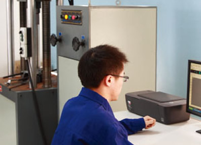 微機控制電液伺服萬(wàn)能試驗機